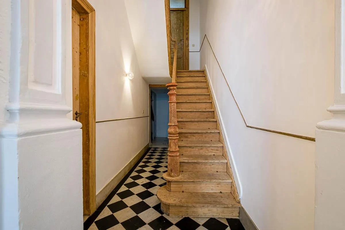 Villa Louise Oostende 0*, Остенде